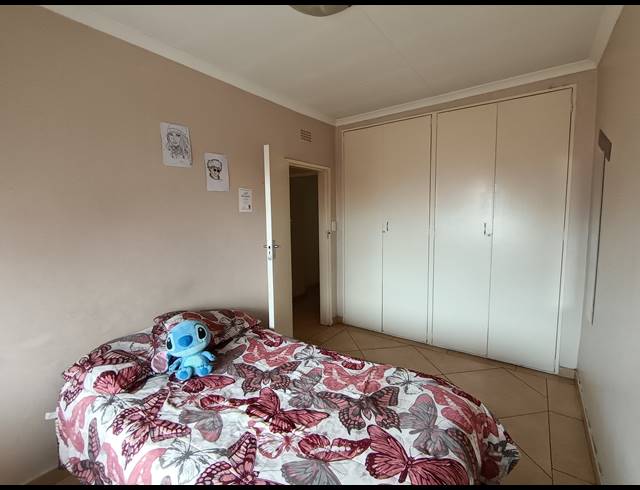 3 BEDROOM APARTMENT FOR SALE IN BRACKENDOWNS